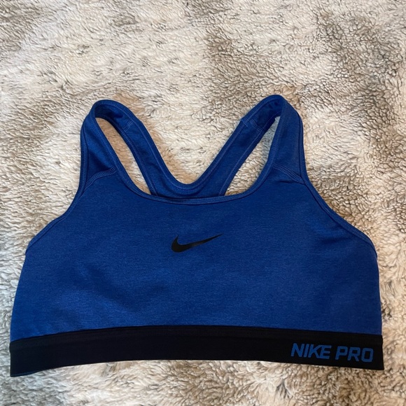 Nike Tops - ⭐️Rare Blue Nike Pro Workout Top